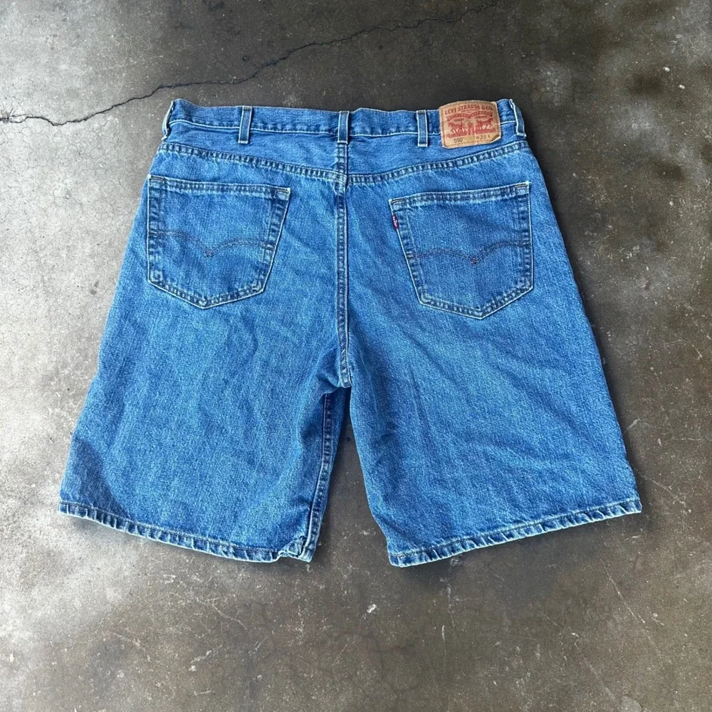 Levi's 550 Denim Shorts Mens 38 Blue Excellent Relaxed Fit Medium Wash